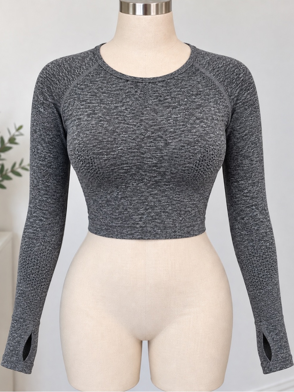 SHEIN Gray Textured Athletic Cropped Long Sleeve Top – Size L